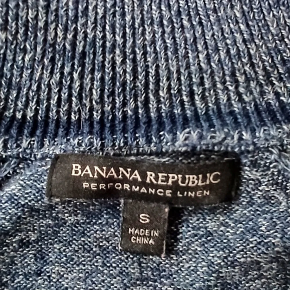Banana Republic,  Men's Performance Linen, Zip Sweater!